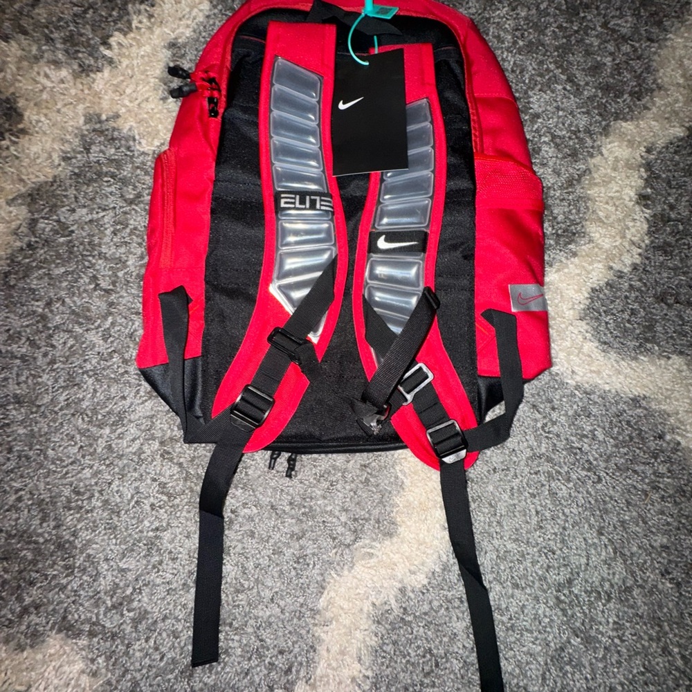 Nike Elite Bold Red Backpack - Picture 2 of 4